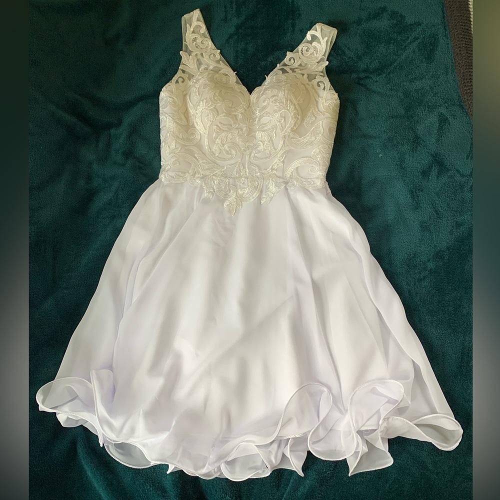 🎉Host Pick x2🎉 NWOT JJ’s House White Formal Dress Prom Graduation Wedding